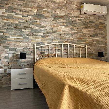 Hotel Sqaq Numru 1 Accomodation Rabat Esterno foto