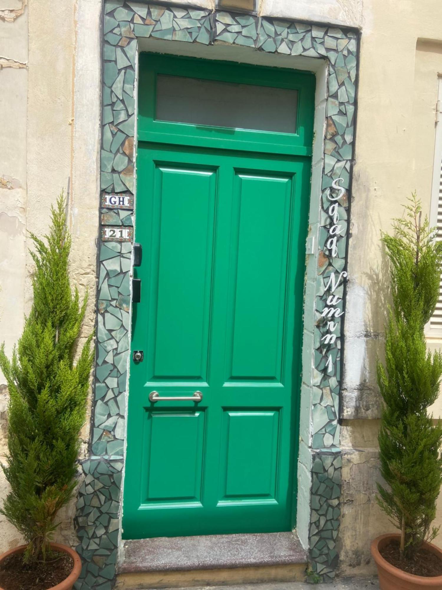 Hotel Sqaq Numru 1 Accomodation Rabat Esterno foto